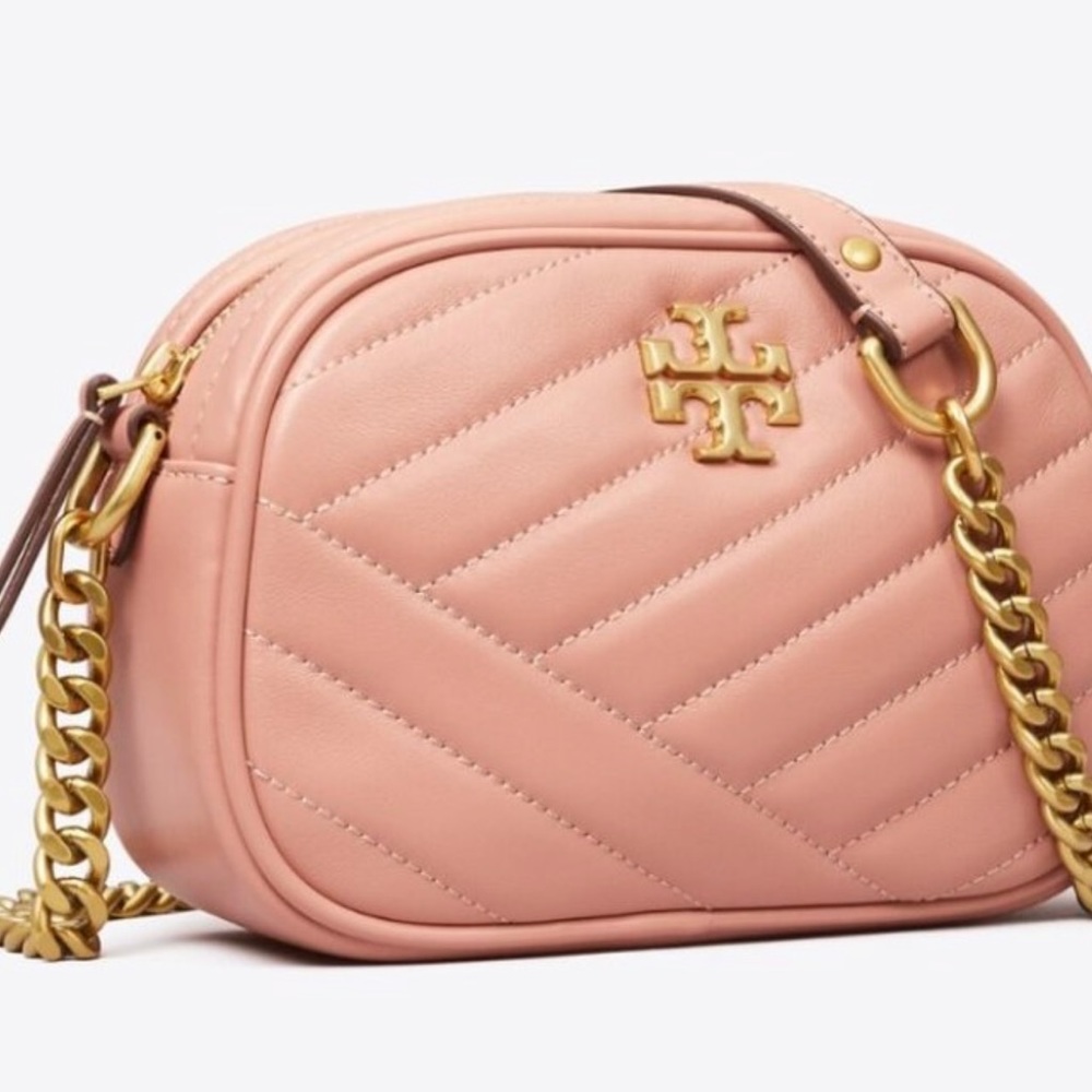 KIRA CHEVRON SMALL CAMERA BAG color: Meadowsweet/Gold